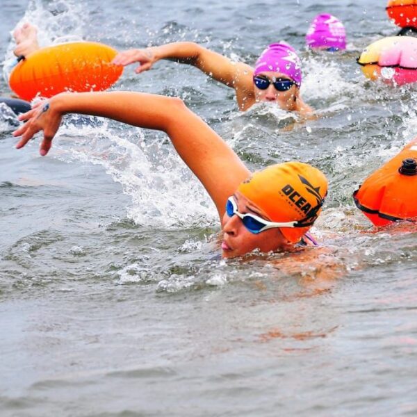 Este finde, nadadores de 25 países buscarán el podio en el lago de Embalse-La Ola Digital