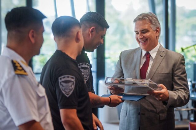 Reconocieron a los policías que hallaron a Esmeralda tras la intensa búsqueda-La Ola Digital