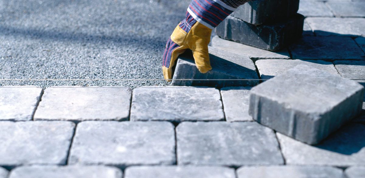 Comenzó el plan de adoquinado en Villa Río Santa Rosa-La Ola Digital