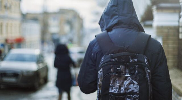 Amenazas escolares, operativos masivos y la búsqueda de un menor en Calamuchita-La Ola Digital