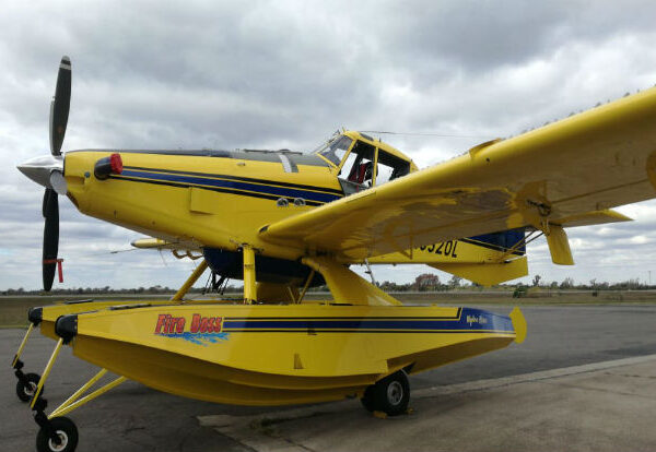 Capacitación sobre el avión hidrante Fire Boss en Villa Rumipal-La Ola Digital