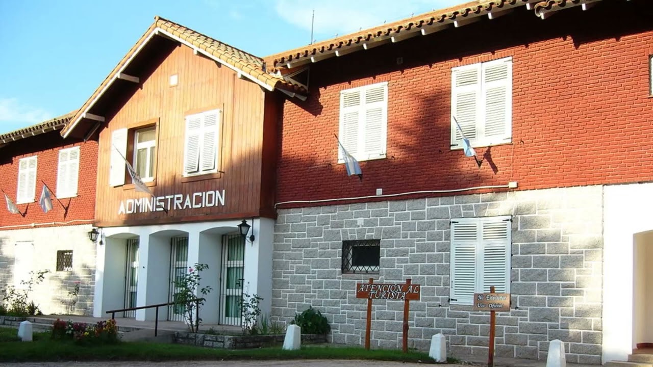 El Gobierno Nacional confirmó la privatización de los hoteles de Embalse-La Ola Digital