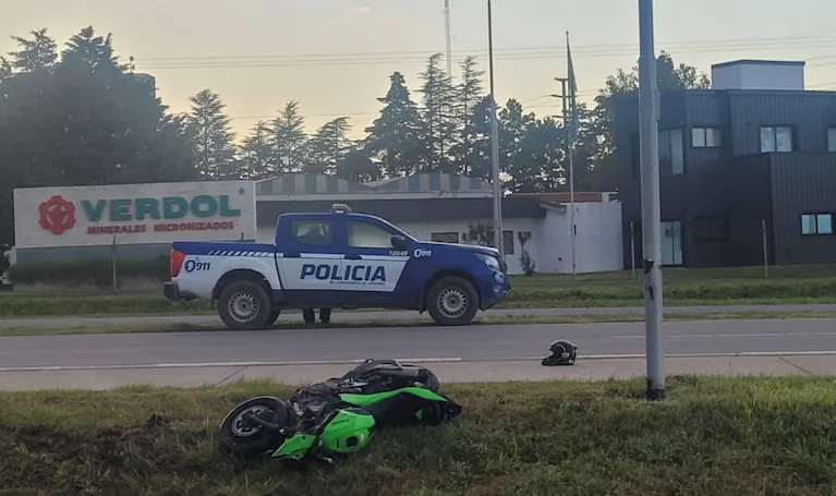 Motociclista murió tras chocar contra un caballo