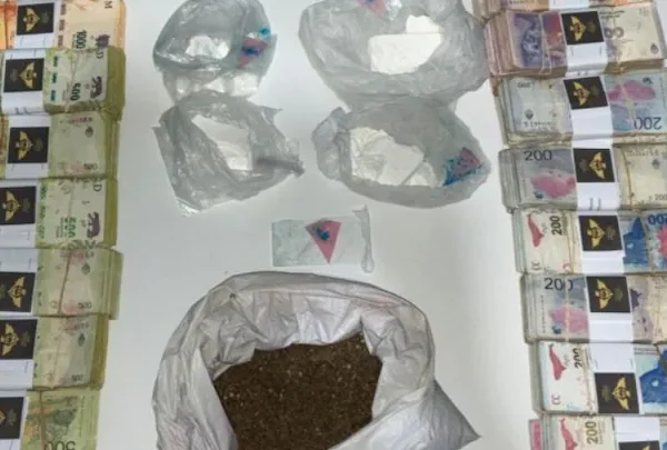 Cuatro detenidos con más de 2 mil dosis de cocaína