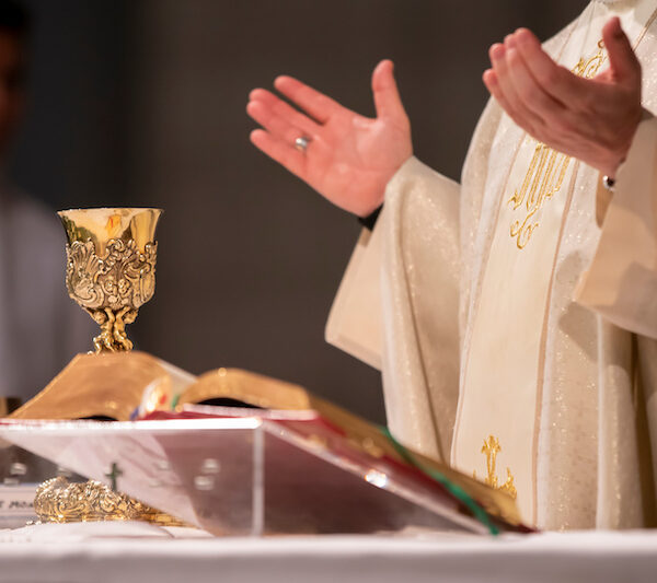 Semana Santa 2026: cronograma completo de misas y celebraciones en la región-La Ola Digital