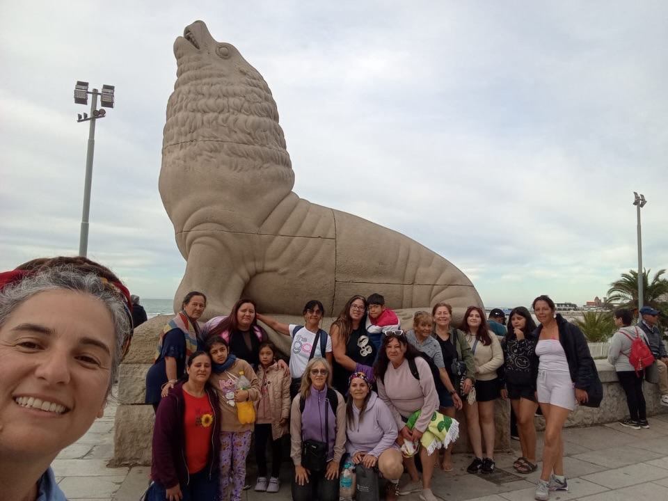 Villa Ciudad Parque y el turismo social con perspectiva de género: vecinas cumplieron el sueño de conocer el mar-La Ola Digital