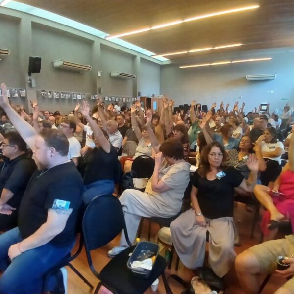 Docentes cordobeses lanzan paro de 72 horas tras rechazar la oferta salarial del Gobierno-La Ola Digital