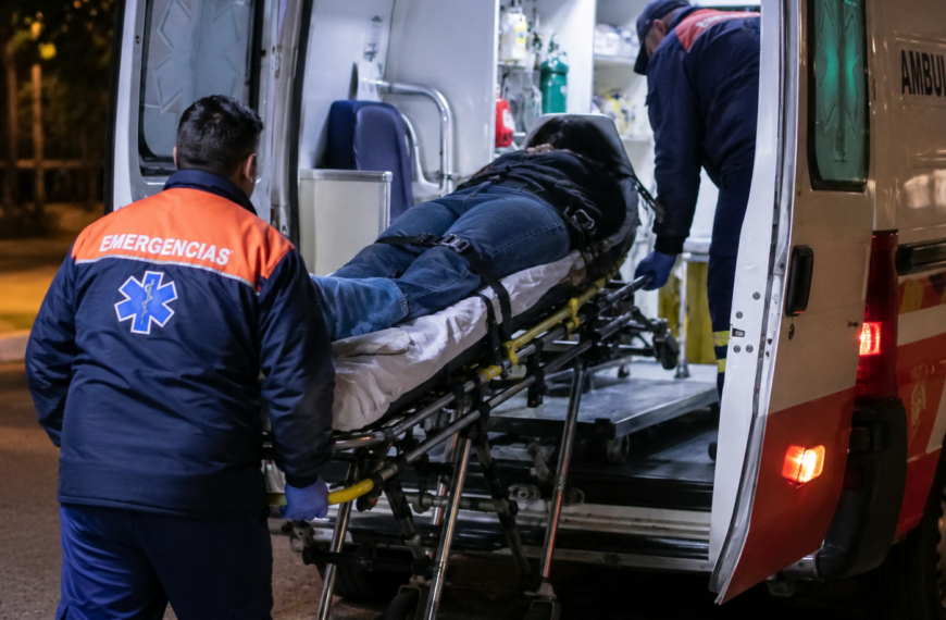 Una joven motociclista resultó herida tras un choque con una camioneta en Santa Rosa