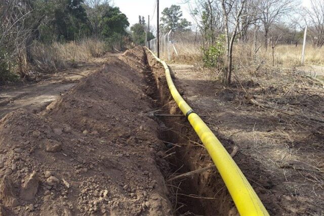 Gas natural: la obra avanza y llegará a escuelas, centros de salud y edificios públicos de Villa Ciudad Parque-La Ola Digital