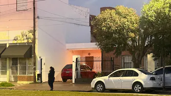 Una niña de 5 años falleció tras ser aplastada por un portón