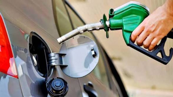 Descuentos en combustibles con promos de bDescuentos en combustibles con promos de bancosancos