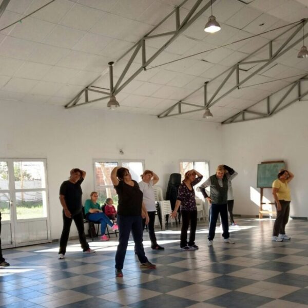 San Ignacio suma talleres gratuitos para personas mayores con el programa Caja 427+