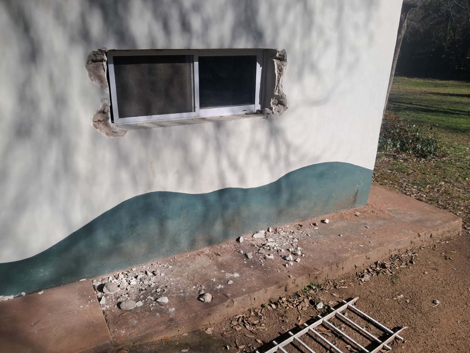 Ingresaron a una casa de veraneo en Villa Amancay y provocaron importantes destrozos-La Ola Digital