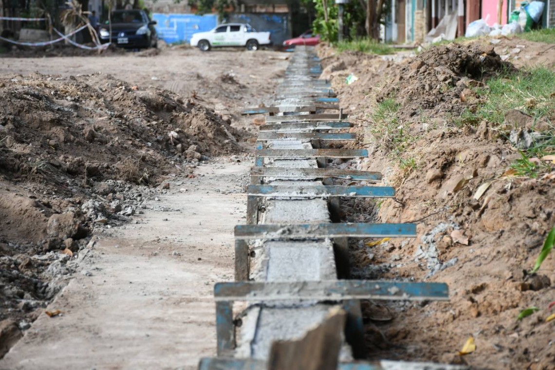 Embalse finalizó una obra de cordón cuneta en Barrio Casitas y mejora el acceso a la Gruta San Martín de Porres-La Ola Digital