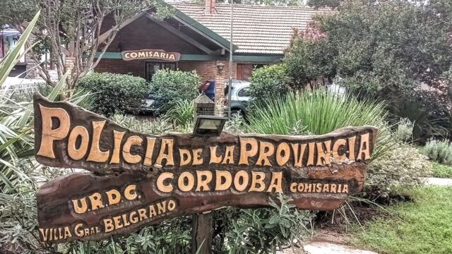 Un hombre fue detenido tras agredir al dueño de un kiosco y enfrentarse con la Policía en Villa General Belgrano-La Ola Digital