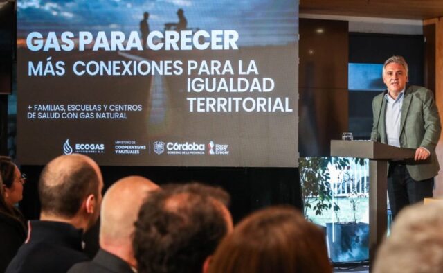Llaryora presentó “Gas para Crecer”, una iniciativa que amplía el acceso al gas natural en más de 70 localidades-La Ola Digital