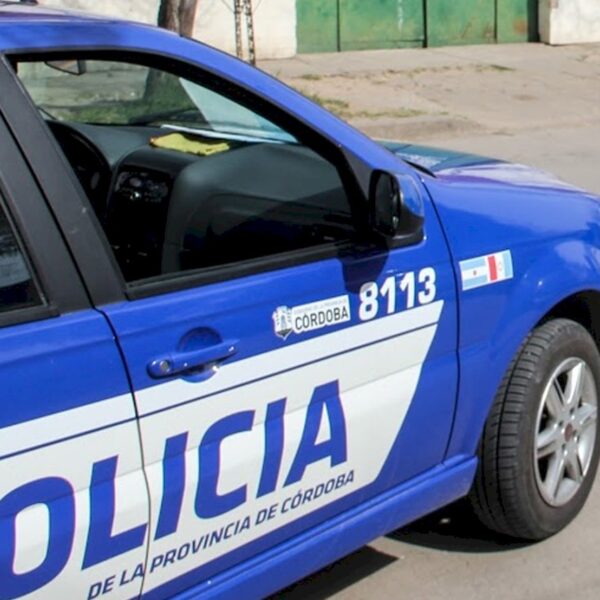 Inseguridad en Santa Rosa: robaron en dos negocios de la misma cuadra