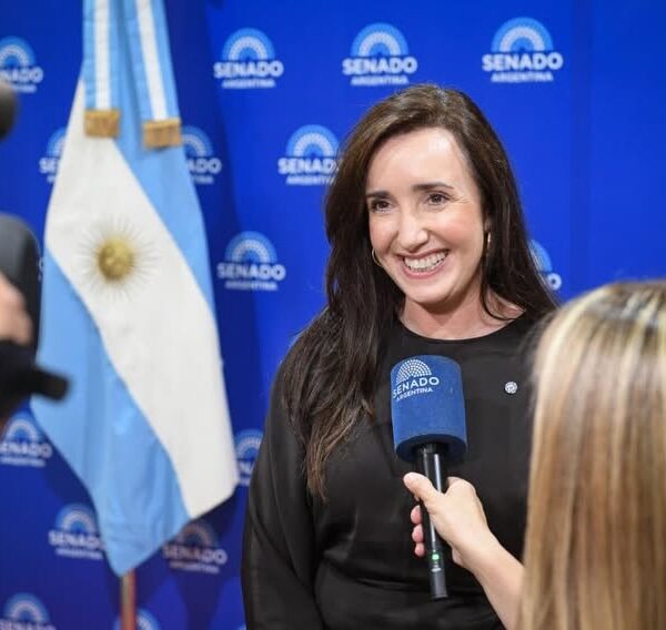 Villarruel profundizó la interna con Milei y lanzó duras críticas contra Adorni en el Día de la Bandera