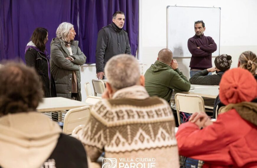 Villa Ciudad Parque puso en marcha nuevos cursos de oficios con certificación oficial-La Ola Digital