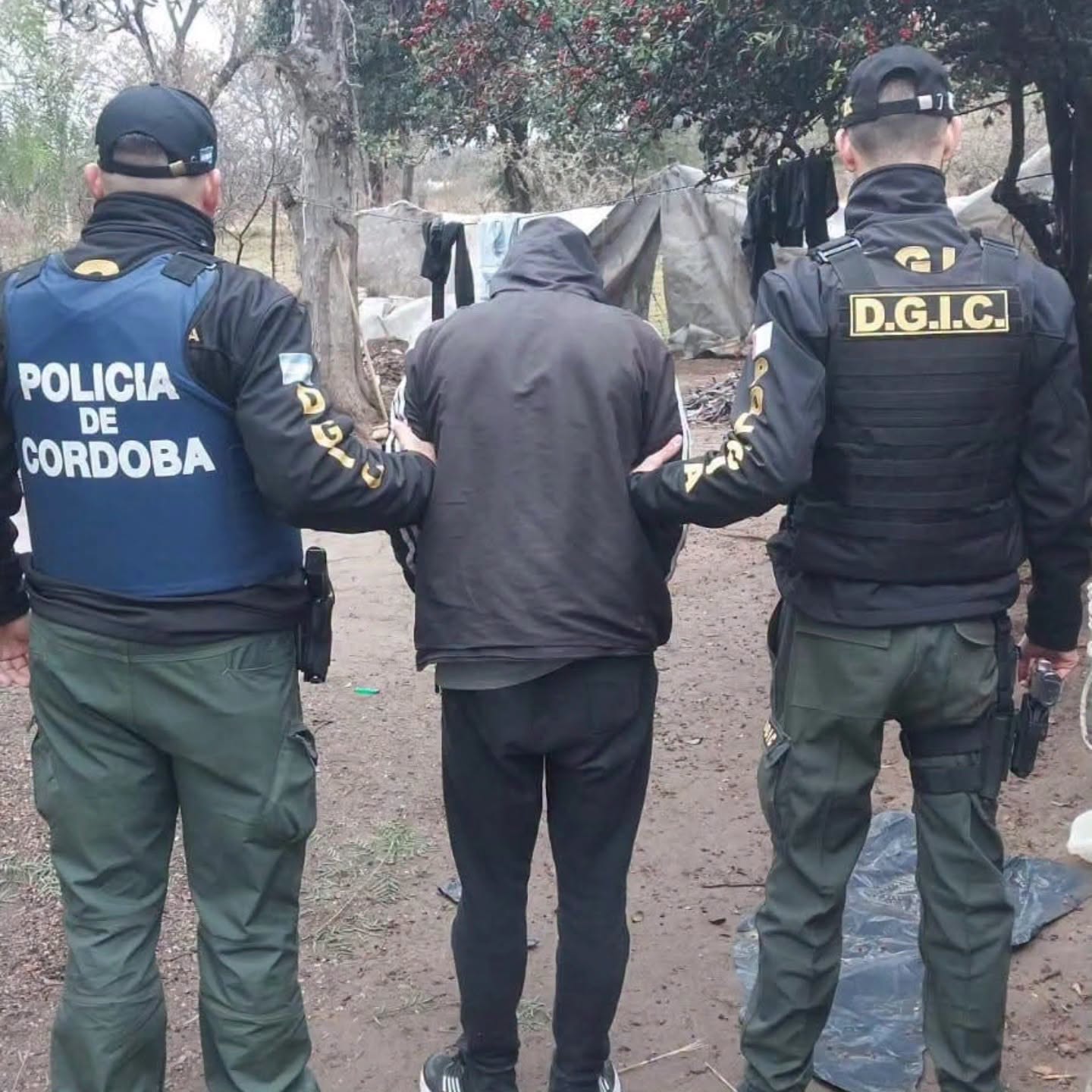 Allanamientos positivos en Calamuchita: dos detenidos y motos recuperadas-La Ola Digital