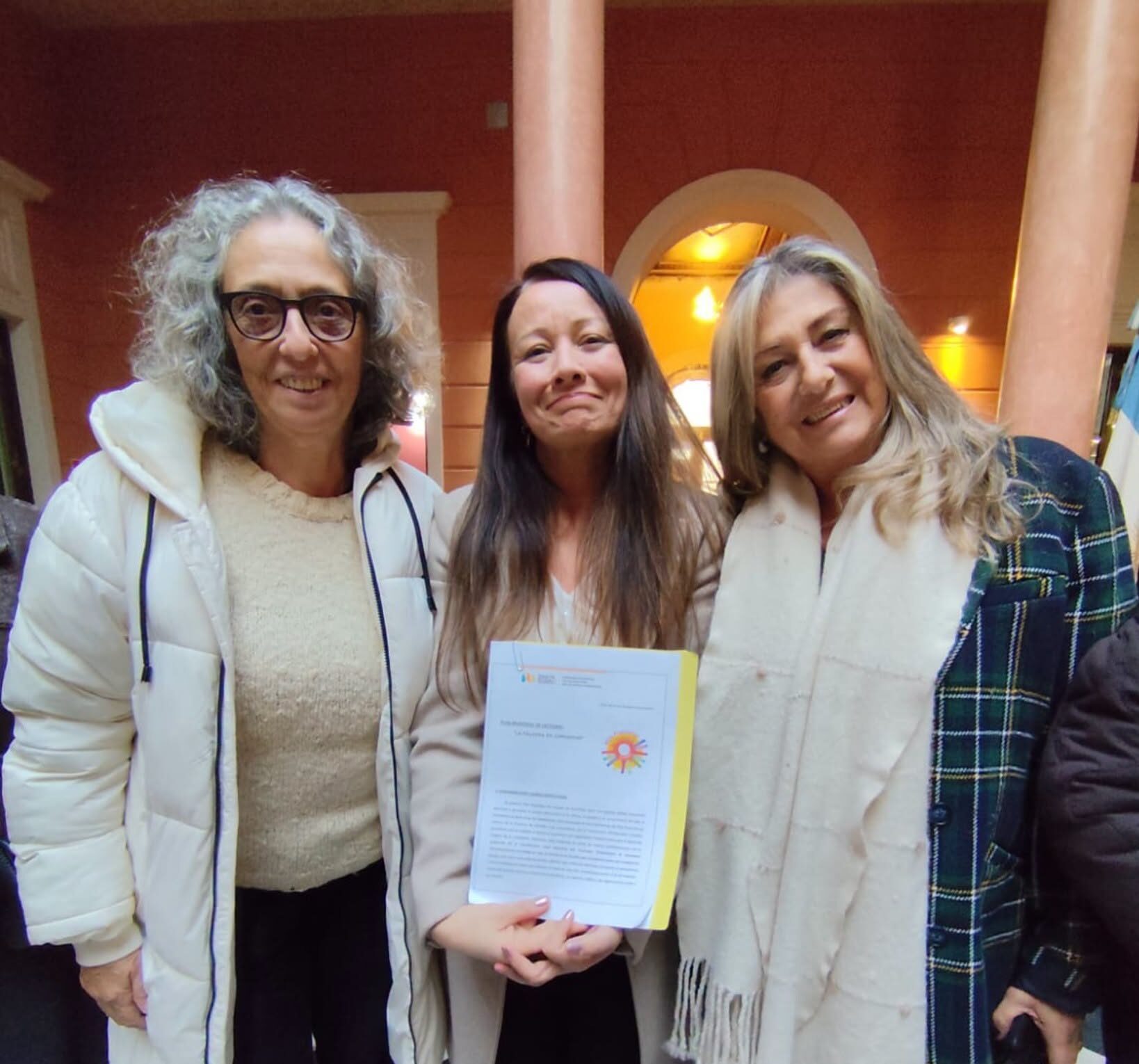 Santa Rosa presentó su Plan Municipal de Lectura en la ciudad de Córdoba-La Ola Digital