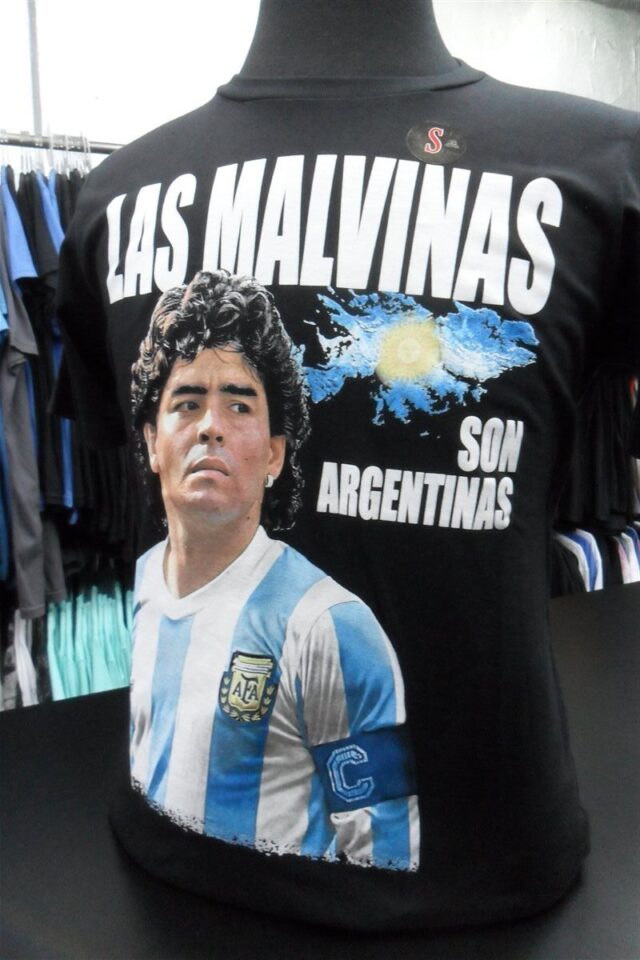 Prohíben ingresar con banderas sobre Malvinas al partido Argentina-Inglaterra-La Ola Digital
