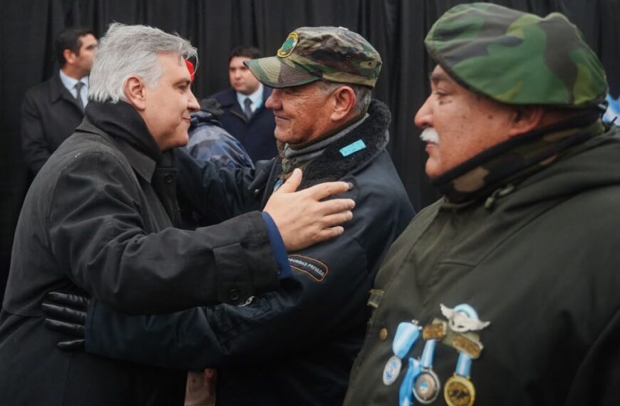 Llaryora encabezó los actos en homenaje a San Martín en Salsipuedes