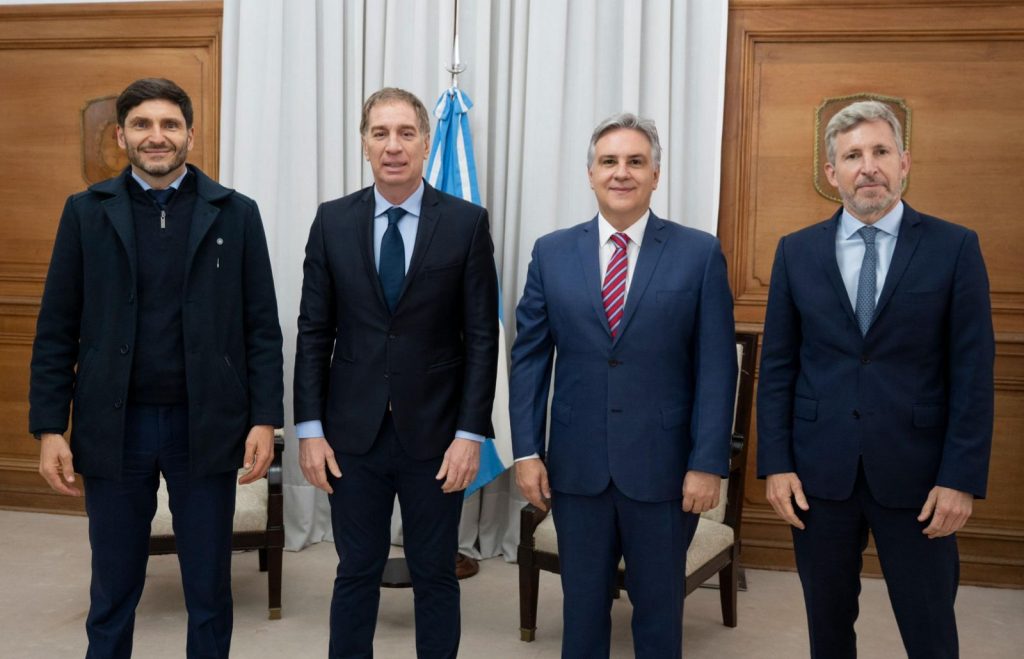 Llaryora se reunió con Santilli y los gobernadores de la Región Centro en Casa Rosada-La Ola Digital
