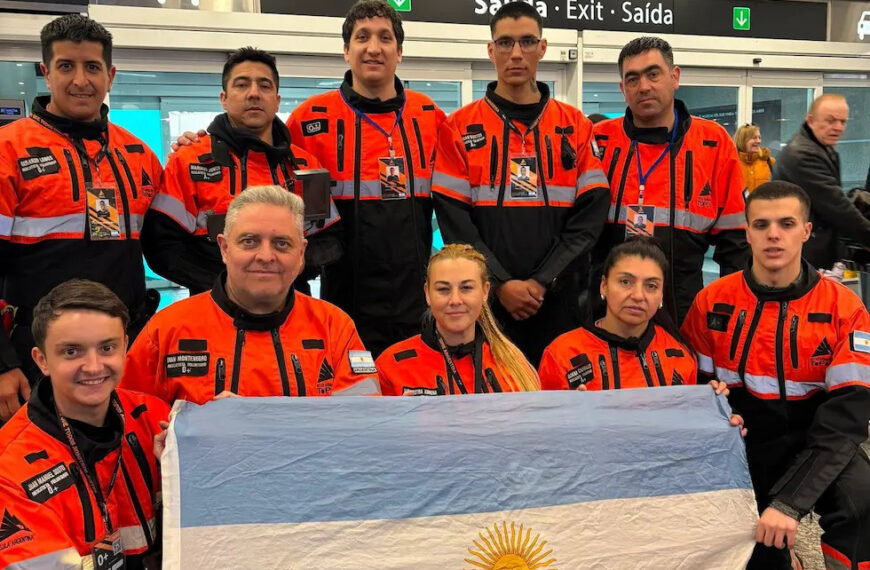 Siete bomberos cordobeses viajaron a Colombia para colaborar en el rescate tras el terremoto