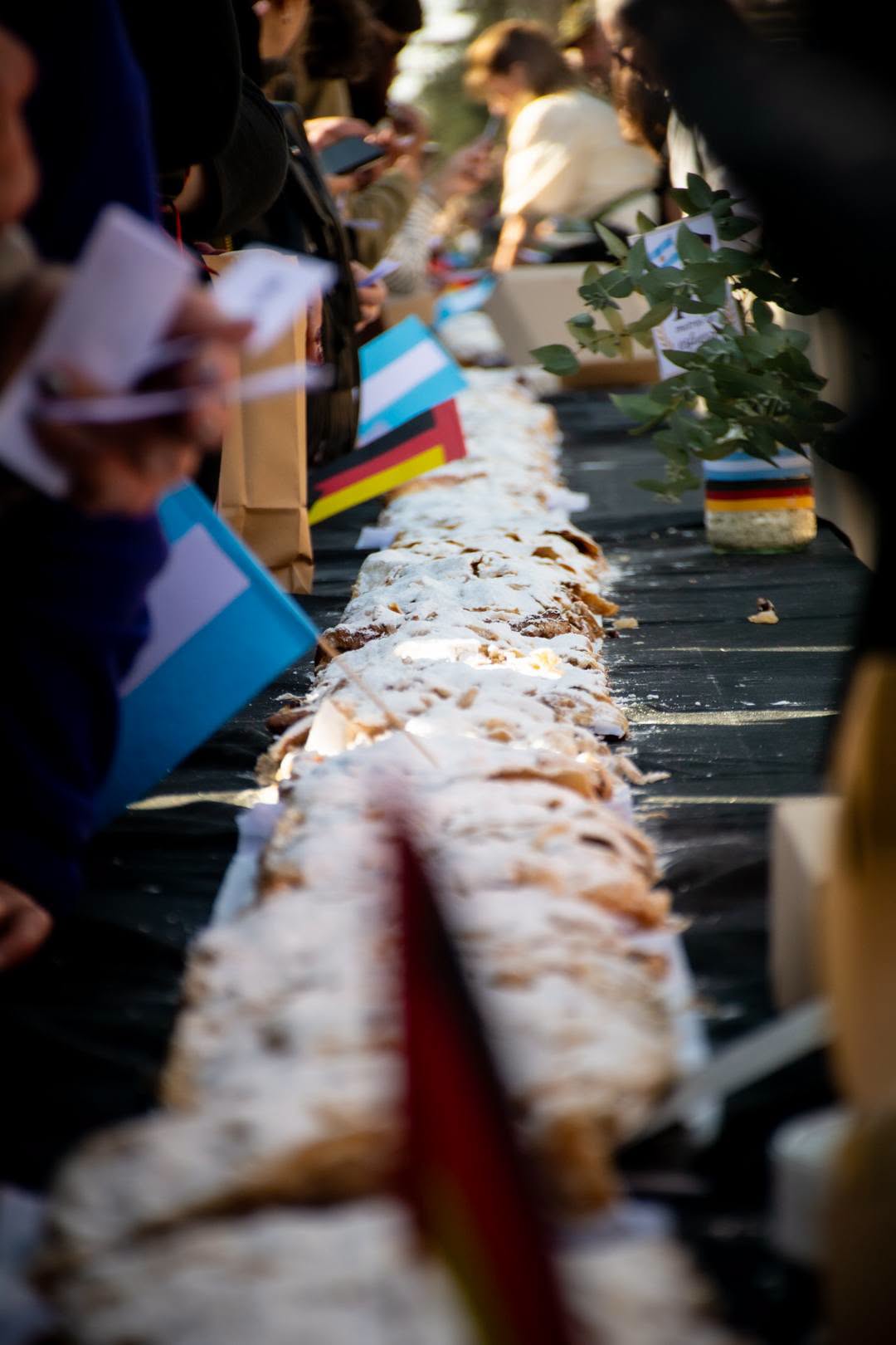 El primer Strudel Fest fue un éxito y dejó más de $10 millones para el hospital-La Ola Digital