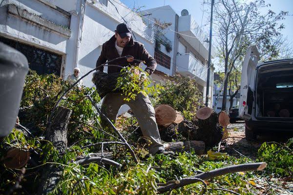 Temporal de viento en Río Tercero: ráfagas de hasta 115 km/h provocaron importantes destrozos-La Ola Digital