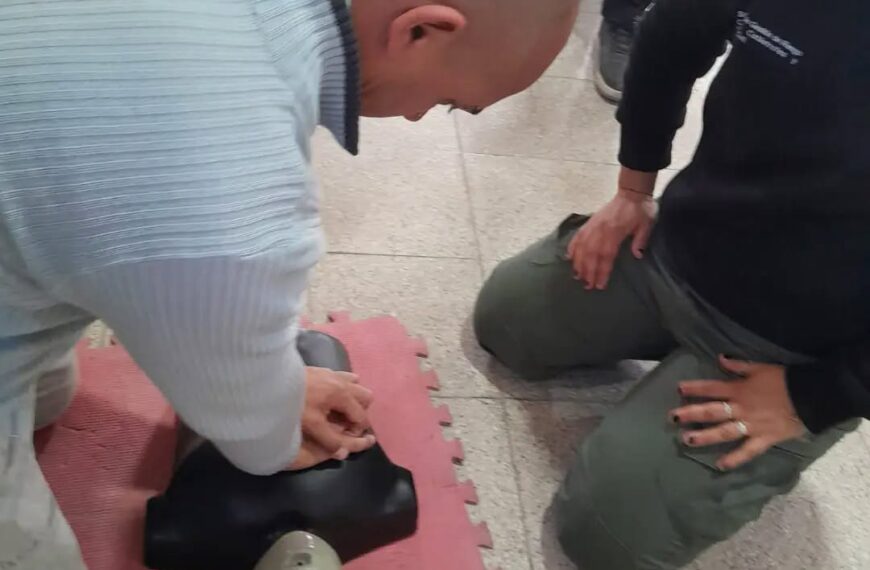 Capacitación gratuita en RCP y primeros auxilios reunió a vecinos de Villa Amancay y Amboy-La Ola Digital