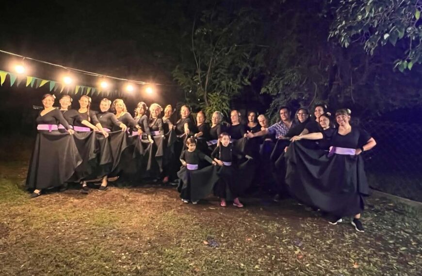 Amboy: una academia de folclore que nació entre amigas y hoy reúne a 27 bailarines