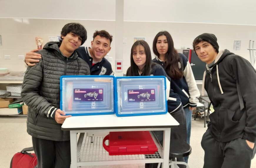 Córdoba entregó kits de robótica a escuelas primarias y secundarias, incluidas instituciones de Calamuchita-La Ola Digital