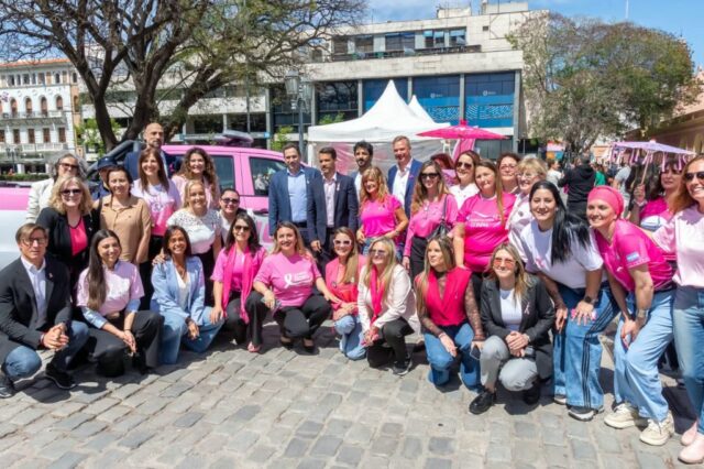 Córdoba Rosa 2026: la Semana Rosa ofrece controles y estudios gratuitos en Plaza San Martín-La Ola Digital