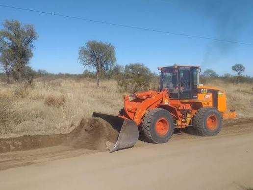 Realizan trabajos de mantenimiento en la Ruta Provincial 23